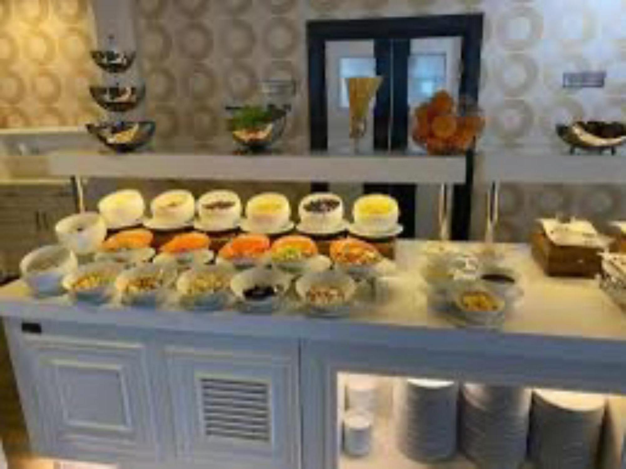 Orbi City Panorama Vip Apartment Батуми Екстериор снимка